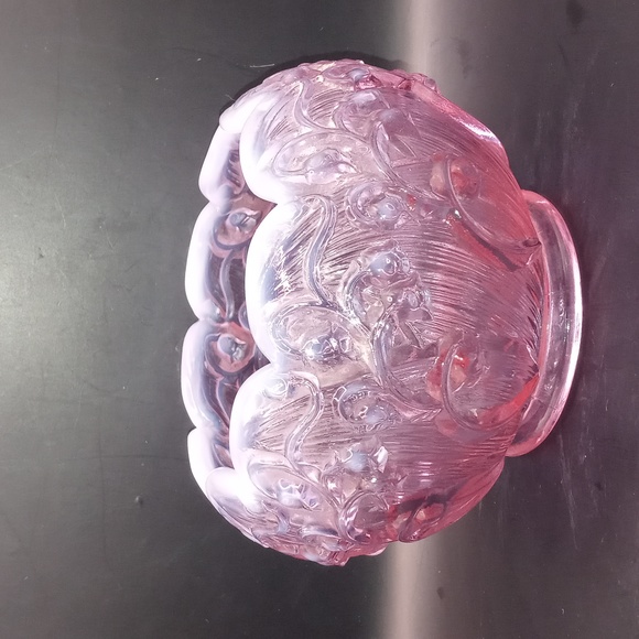 Vintage Fenton Cameo Opalescent "Lily of the Valley" Rose Bowl. Pink/lavender - Picture 2 of 5